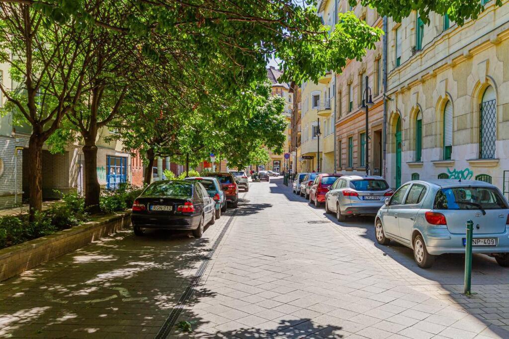 Roomy Apartment 80Sqm At City Center Free Parking Space, Ac & Balcony Будапешт Екстер'єр фото