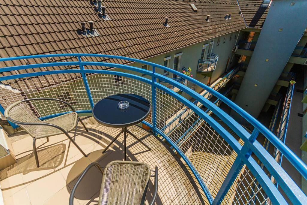 Roomy Apartment 80Sqm At City Center Free Parking Space, Ac & Balcony Будапешт Екстер'єр фото